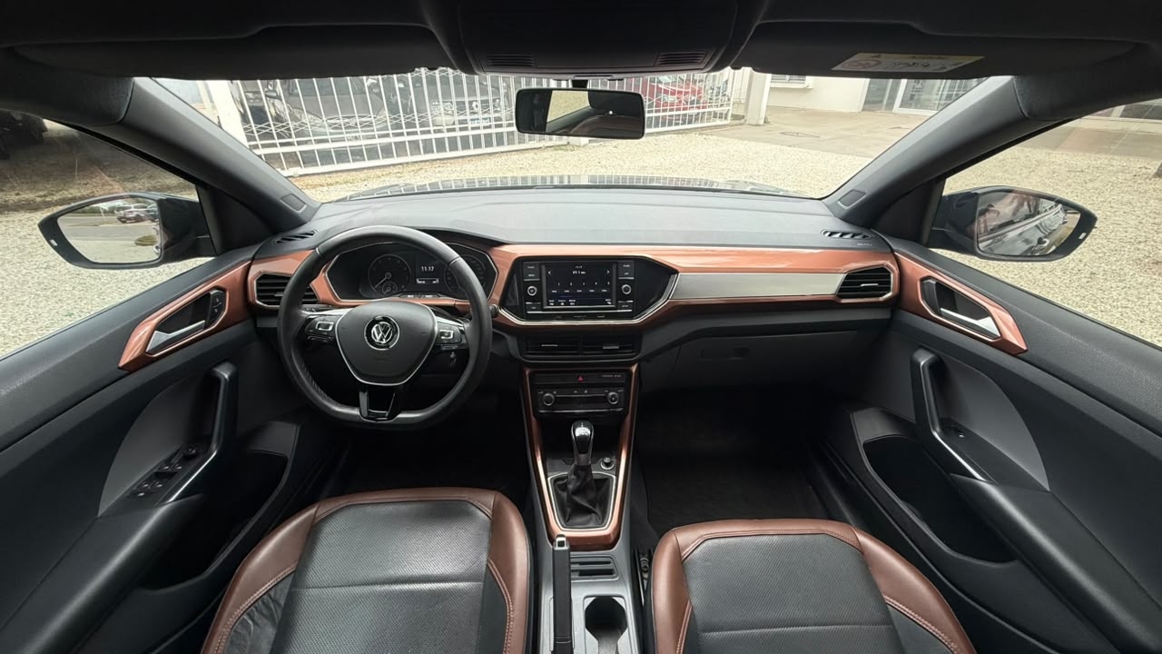 VOLKSWAGEN - T - CROSS  CONFORTLINE  1.6  MSI  - AUTOMÁTICA    - 2020